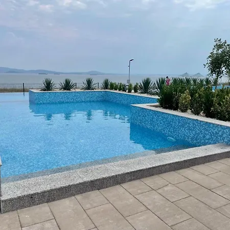 Majestic Pomorie Park * Sarafovo