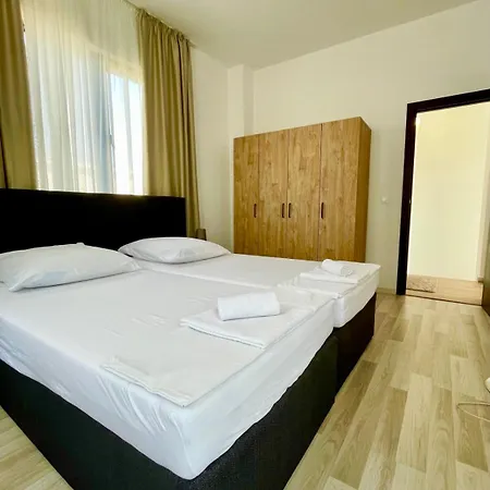 Majestic Pomorie Park Villa Sarafovo